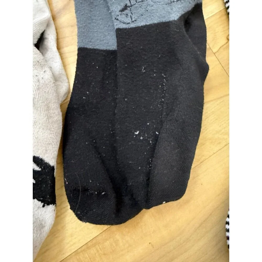 lot of seven women’s Halloween crew socks